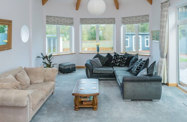 Pass the Keys | 4 Bedroom, modern, spacious home