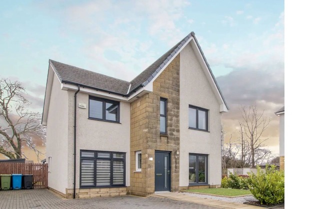 Pass the Keys | Comfortable and Fabulous Family Home