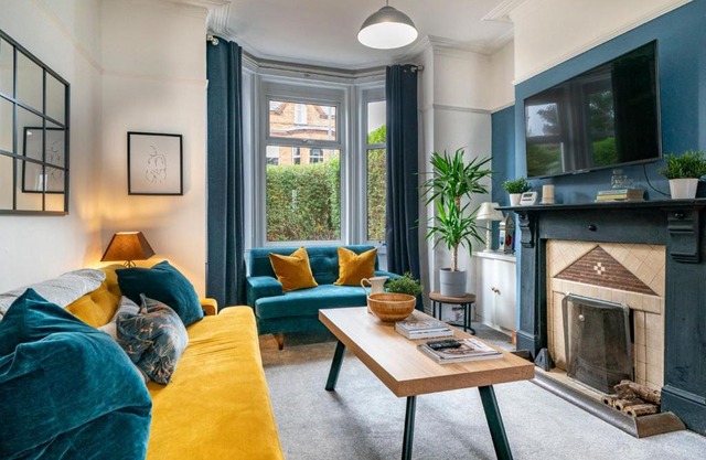 Pass the Keys Gorgeous 4 Bedroom Home 7 Min from City Centre