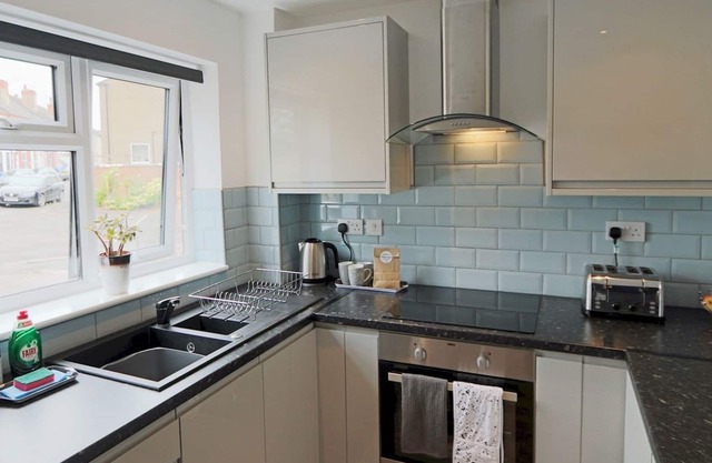 Pass the Keys | Stylish Home With Off Road Parking For 2 Cars