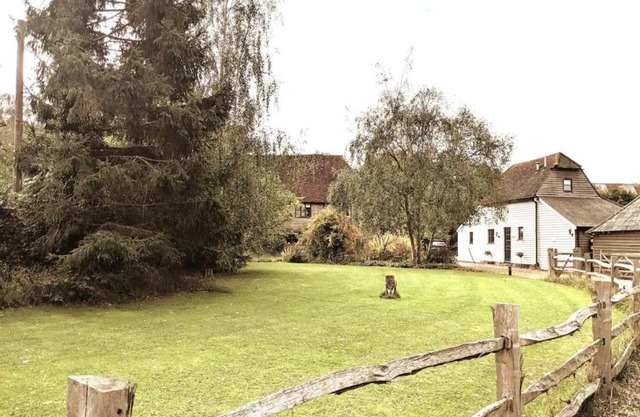 Pass the Keys The Granary the perfect Country Cottage all year