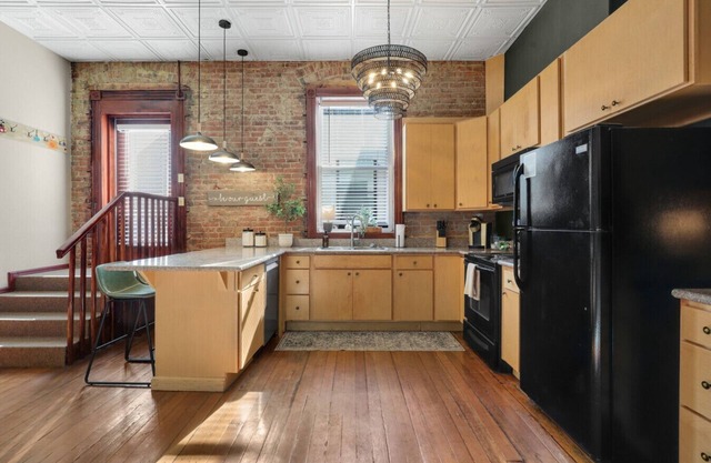 Patio/Fire Pit | Downtown | Parking | King Bed