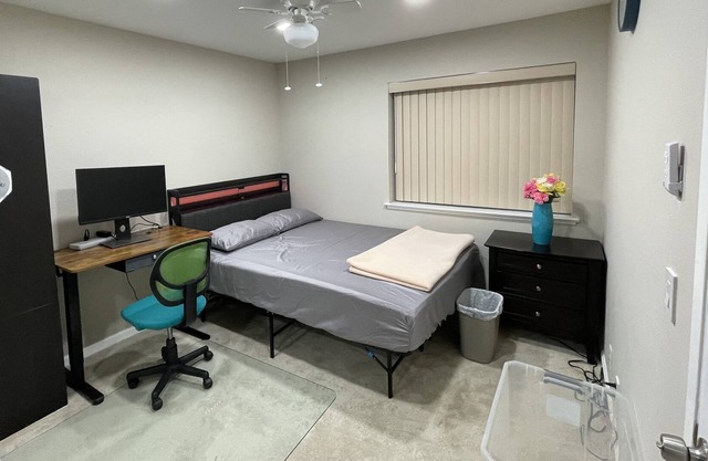 Peace and healing beauty room with every facility with a deeply caring host.