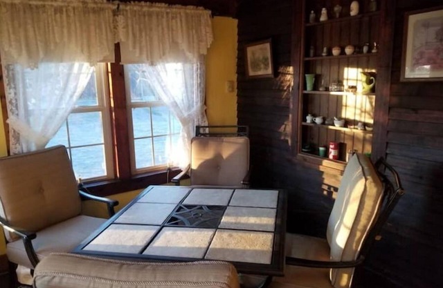 Peace and quiet at the farmhouse in the grassland hills of Fulton County, Pa.