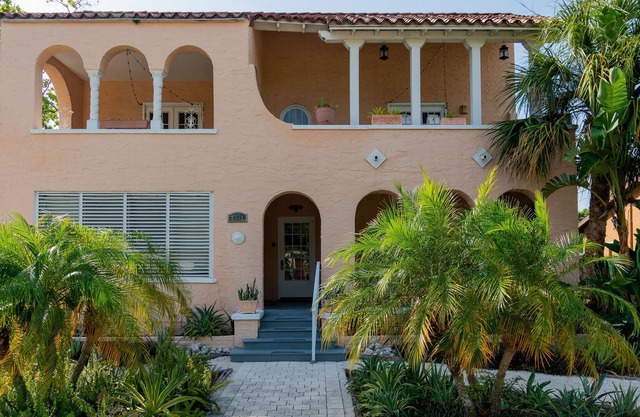 Peaceful 1/1 Apt - Downtown 10 minutes