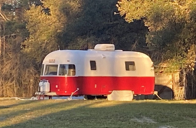 Peaceful Airstream Fast WiFi Low Pet Fee FirePit Star Gazing Convenient