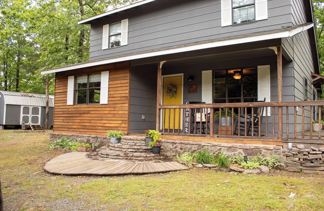 Peaceful and quiet home near the Ozarks.