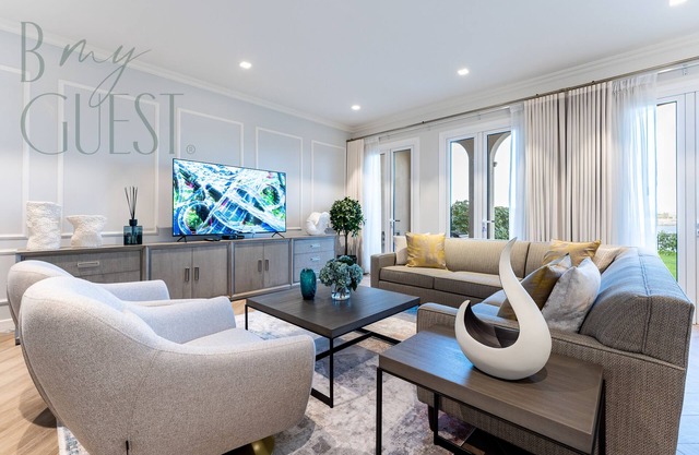 Peaceful And Tranquil Setting in a 4BR Villa in Sur La Mer