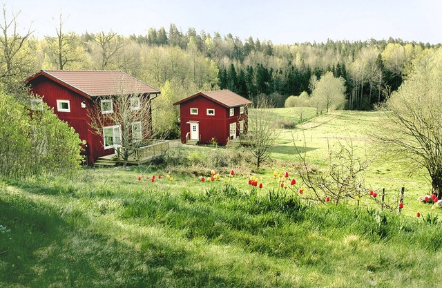Peaceful country living with wifi and boat