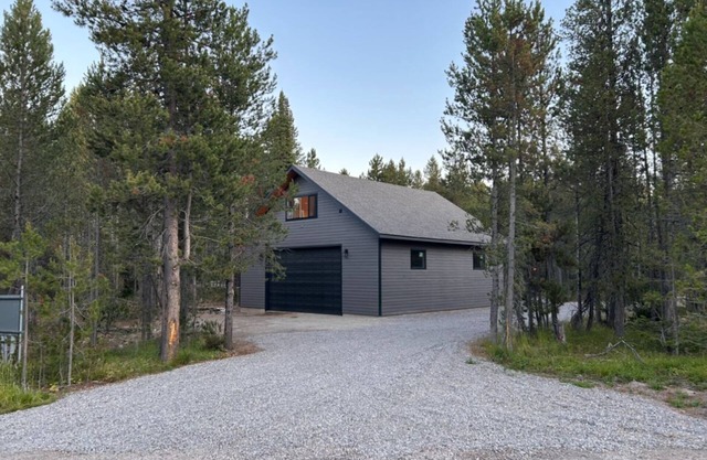 Peaceful Cozy Cabin in the Woods