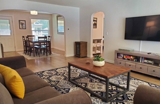 Peaceful downtown CdA retreat in Sanders Beach