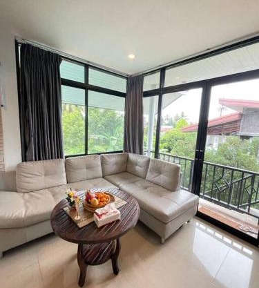 Peaceful garden Luna House