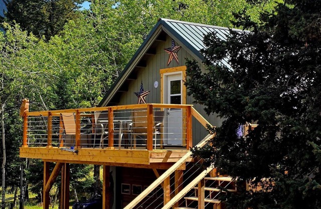 Peaceful getaway in the Crazy Mountains