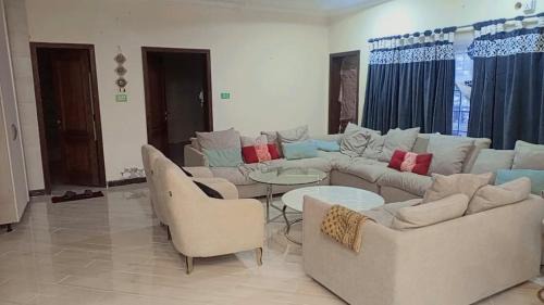 Peaceful Hilltop Apartment in Changla Gali