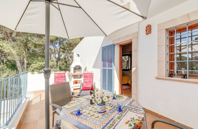 Peaceful location with terrace – Apartment Es Romani Alto