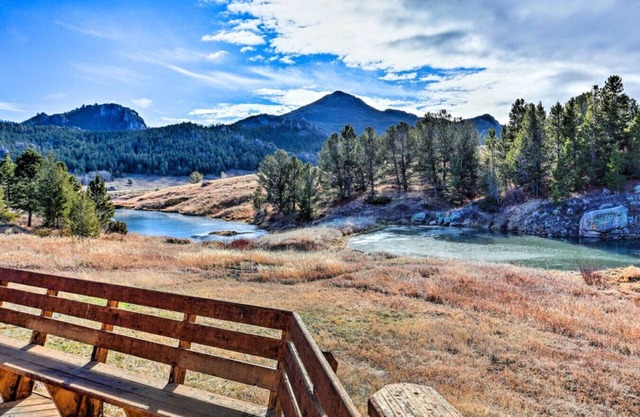 Peaceful Lodge in Nature Cozy&Scenic Country Home