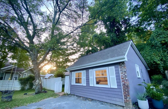 Peaceful Mountain Retreat 15 minutes from Downtown Chattanooga.