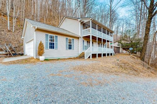 Peaceful Mountain Oasis