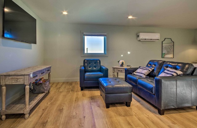 Peaceful Prairie Studio in Rolla w/ Fire Pit!