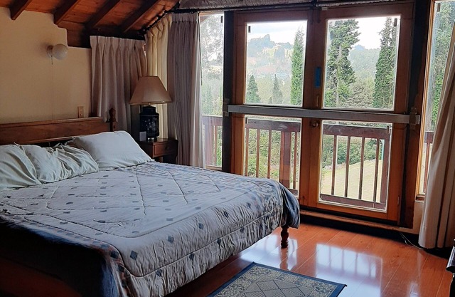 Peaceful Retreat in Cajicá-close to Bogotá, with tree house and children's park!