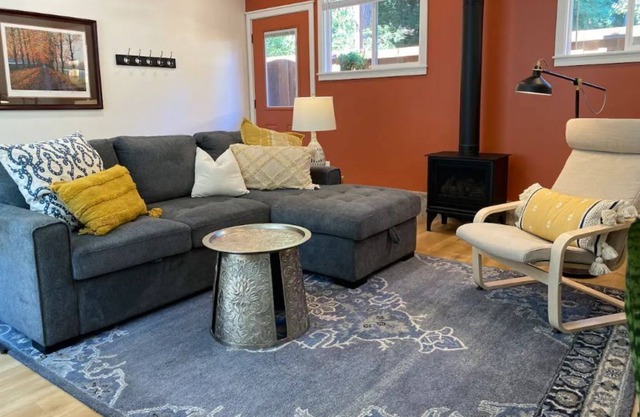 Peaceful setting in the heart of town