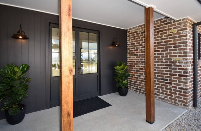 Peaceful & Spacious with gorgeous views