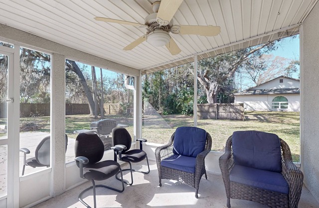 Peaceful & sun-soaked home with yard & screened patio - dog-friendly - near golf