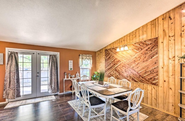 Peaceful Vadito Family Home Near Taos Valley!