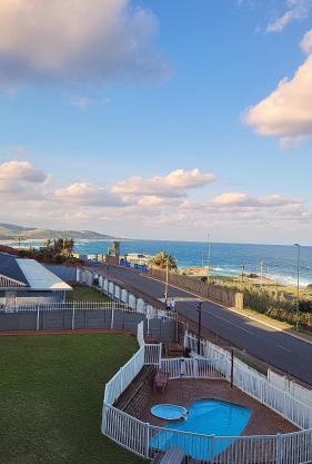 Peacehaven Beachfront Property - Scottburgh KZN