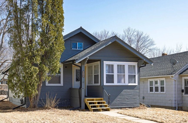 Pebble Beach w/Sunroom | Grill & Minigolf