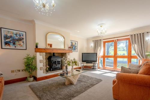 Pendle View Gatehouse Lakeside Stay