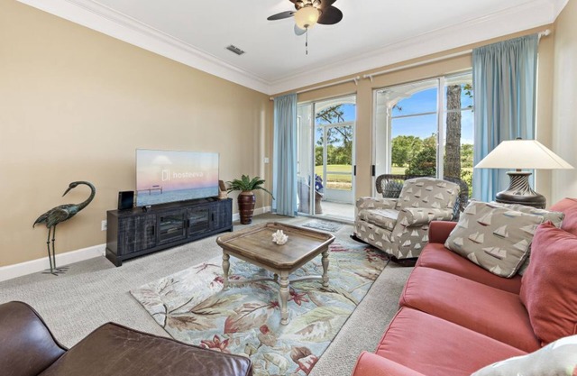 Peninsula Links B102