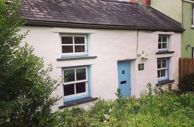 Penrallt-Fach Traditional Welsh cottage Pembrokeshire