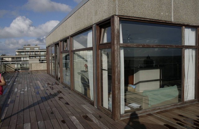 PENTHOUSE APPARTMENT WITH FRONTAL SEAVIEW FROM ALL ROOMS