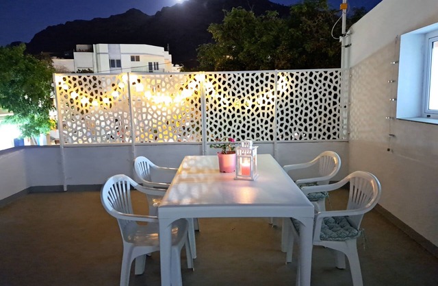 Penthouse between sea and mountains