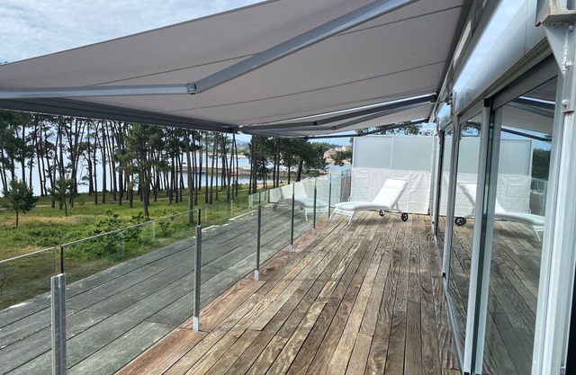 Penthouse in Illa de Arousa, beach and pool.