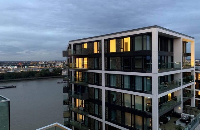 Penthouse - River View 1B Condo