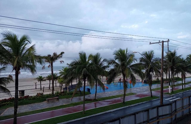 Penthouse with pool and "foot in the sand" 2 garages, 3 bedrooms, 3 bathrooms