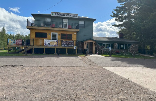 Pequaywan Inn - Recreation HQ - Snowmobile/UTV rentals available