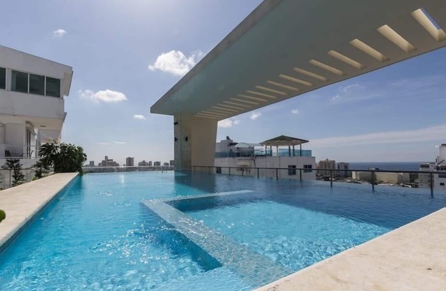 Perfect Apartment Downtown Gym Pool Wifi