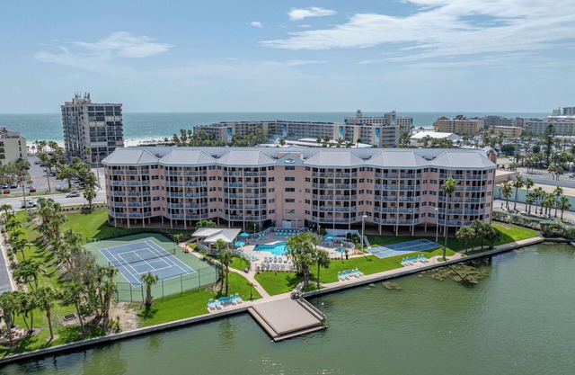 Perfect Beach Retreat | Luxe & Amenities