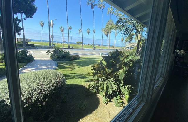 Perfect for 2 or 3 Families. Unobstructed Park and Ocean Views. Steps to Sand.