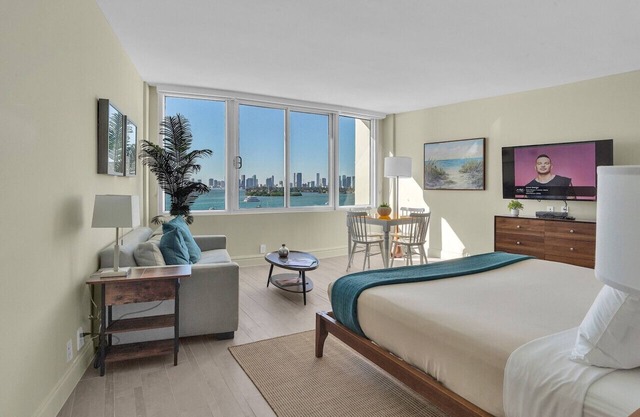 Perfect in South Beach With Gorgeous Bay View