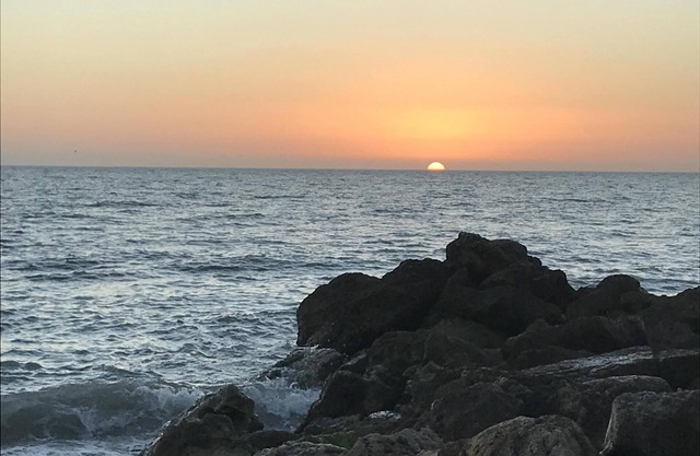 PERFECT LOCATION! BEACH ACROSS ST - BAY FRONT - DOCK Inc - 5th AVE WALK/BIKE