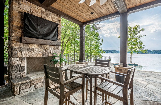 Perfect Masters Retreat or Family Lakehouse for Extended Getaway