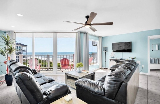 Perfect Ocean Front Retreat at St. Regis Resort!