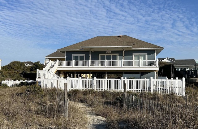 Perfect Oceanfront Cottage With Private Pool: Sea Glass