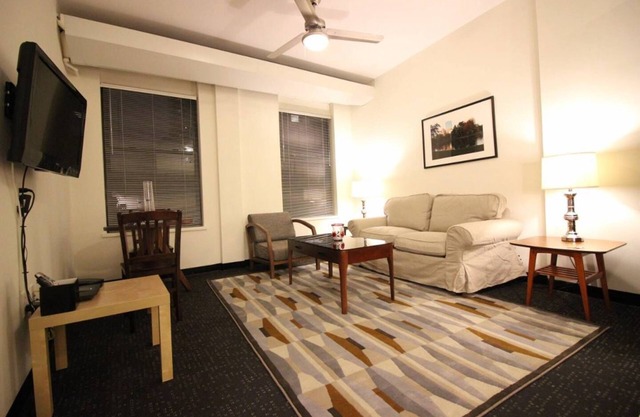 Perfect One Bedroom In Downtown Boston!