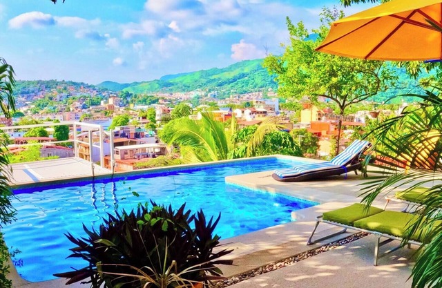 Perfectly Located Boutique Casa on Playa La Madera