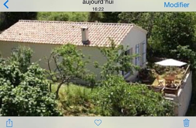 Peri: House with garden